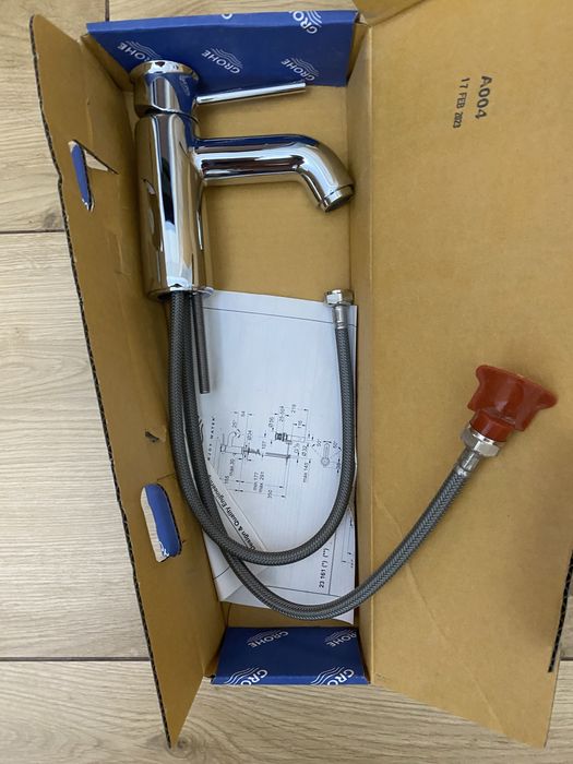 Смеситель Grohe для раковины