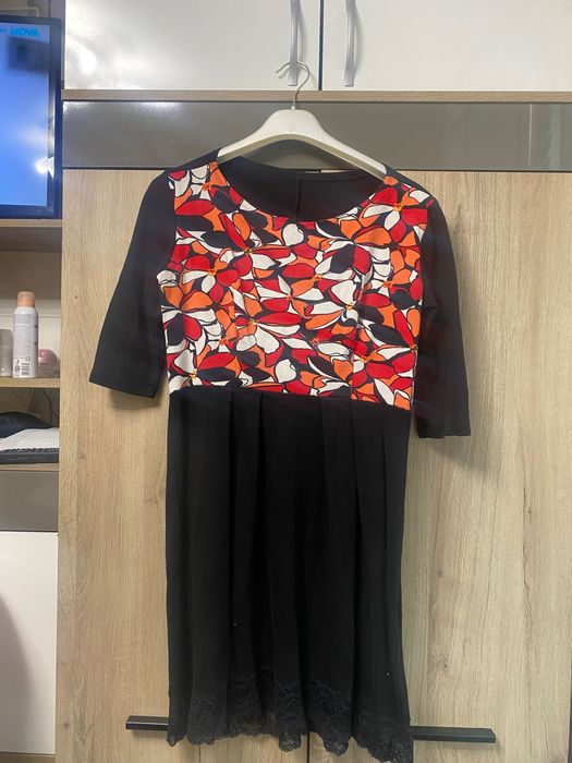 Дамски официални рокли