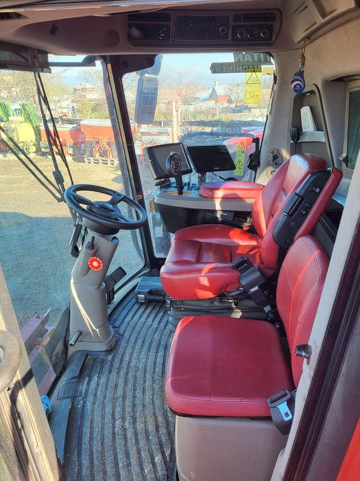 Două Combine CASE IH 6140 axial flow
