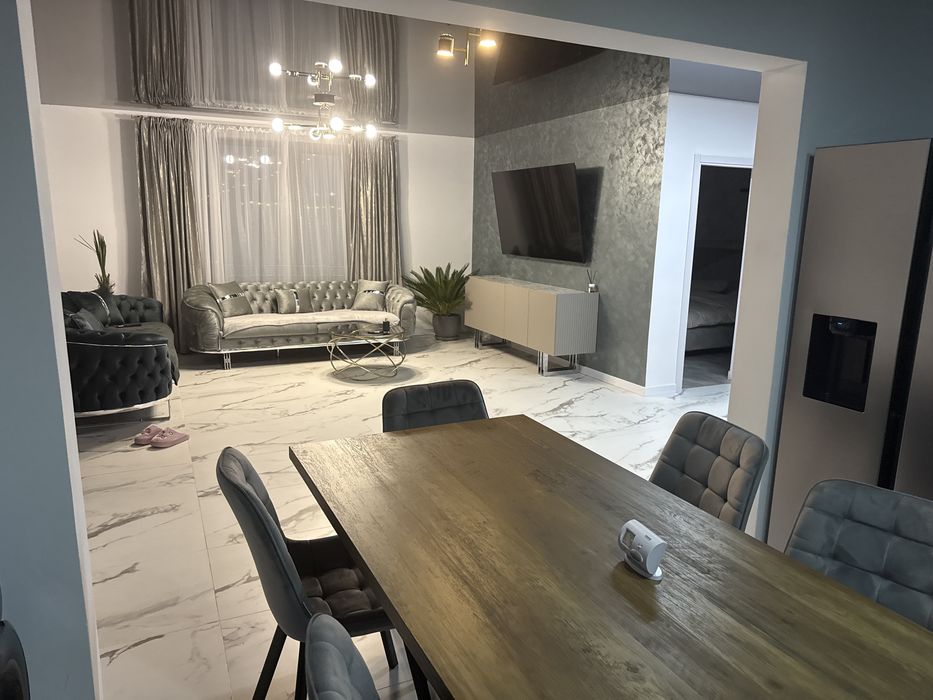 Casa cu piscina incalzita,ciubar-jacuzzi-sauna! PETRECERI PRIVATE !!!