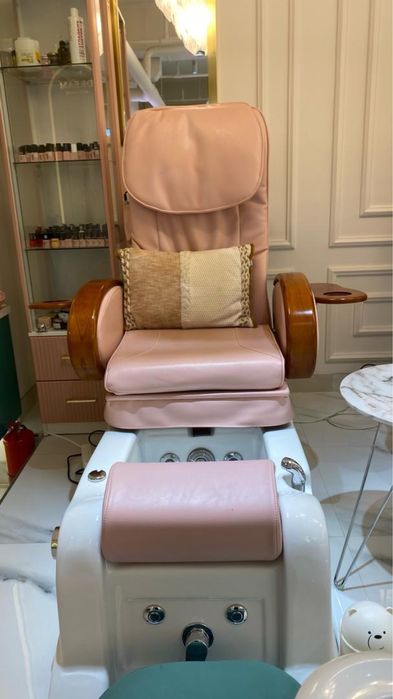 Кресло для педикюра, цвет розовый