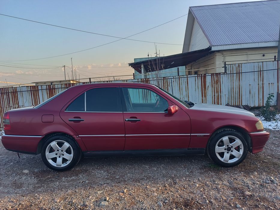 Мерседес бенз  с202