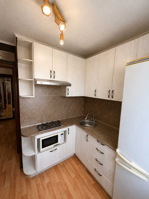 2-комнатная квартира в центре Абай, 45,4 м², 3 этаж, мебель и техника