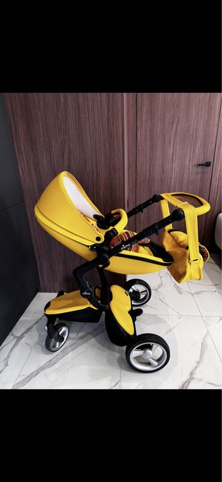 Детска количка Mima Xari yellow limited edition
