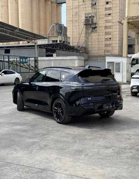 Voyah Free Hybrid 318 км 4WD pod zakaz