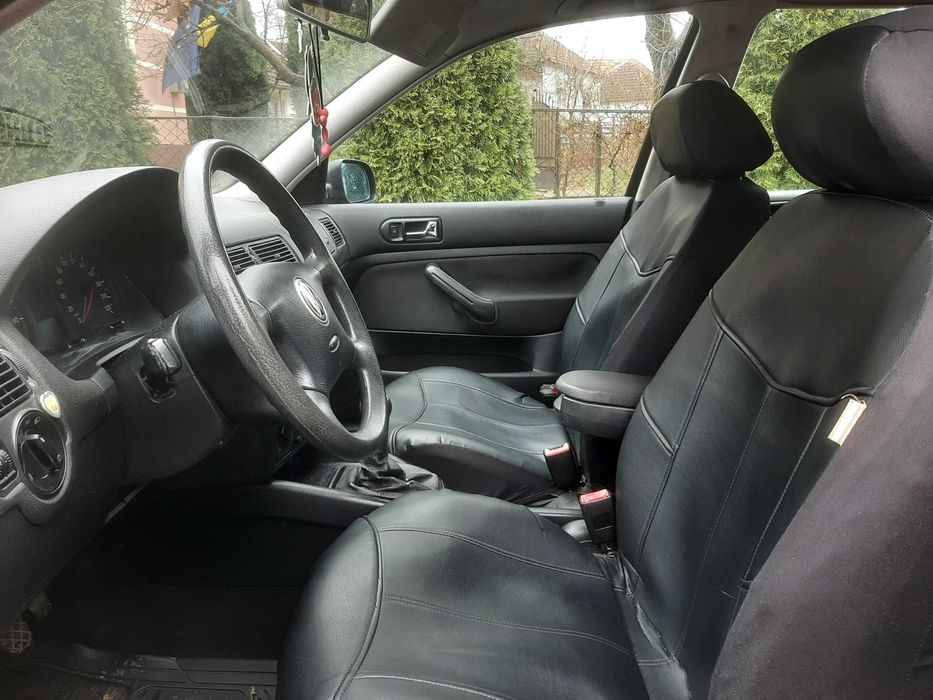 VW Golf 4 2002 • 1.4 benzina • 245.000 km