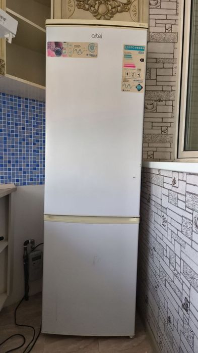 Холодильник сотилади артел