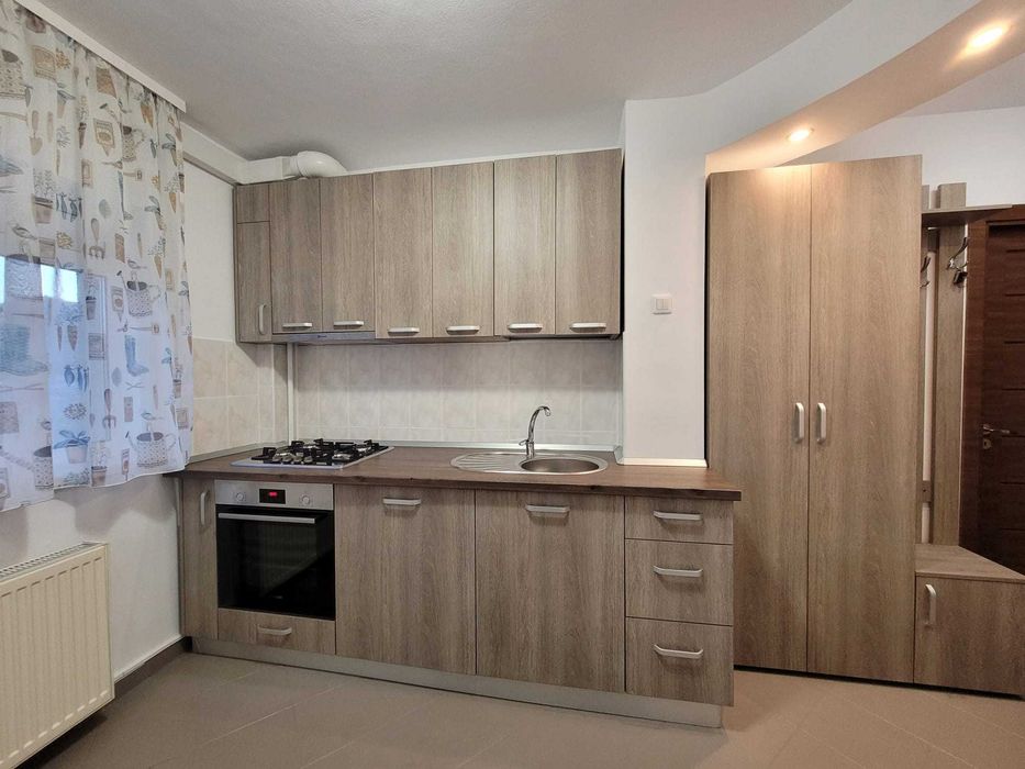 Metrou Dristor 3 minute. Renovat. Bloc mixt. Doar pe termen lung.