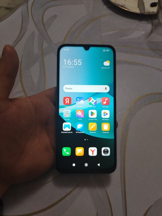 Продам телефон Redmi 15c 8/256 состояние идеальное