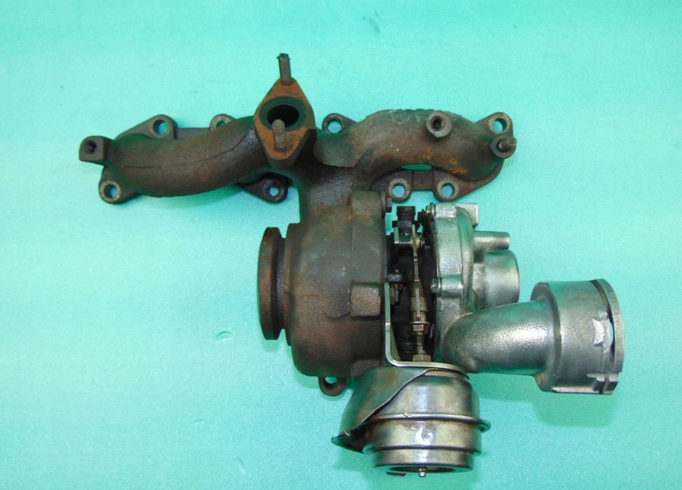 Turbina VW Touran 2.0 TDI cod motor BKD AZV