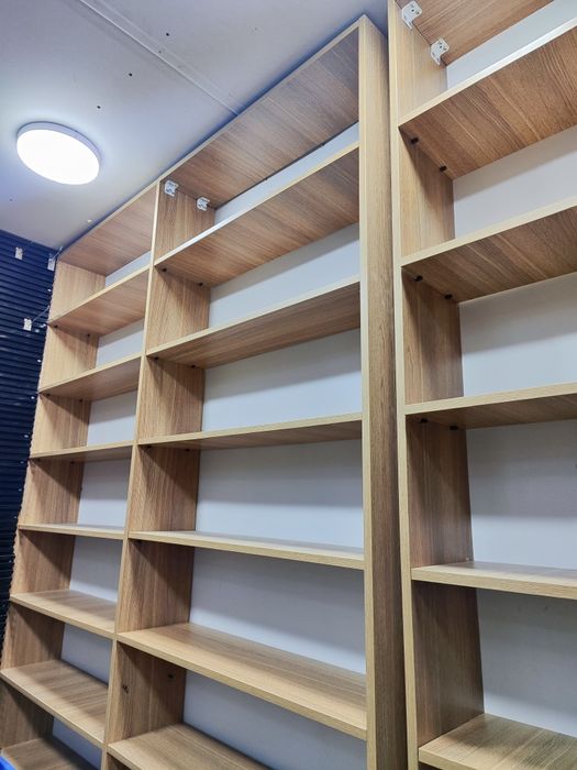 Vitrena polka sotiladi, holati yangidek 2 oy oldin yasatganmiz