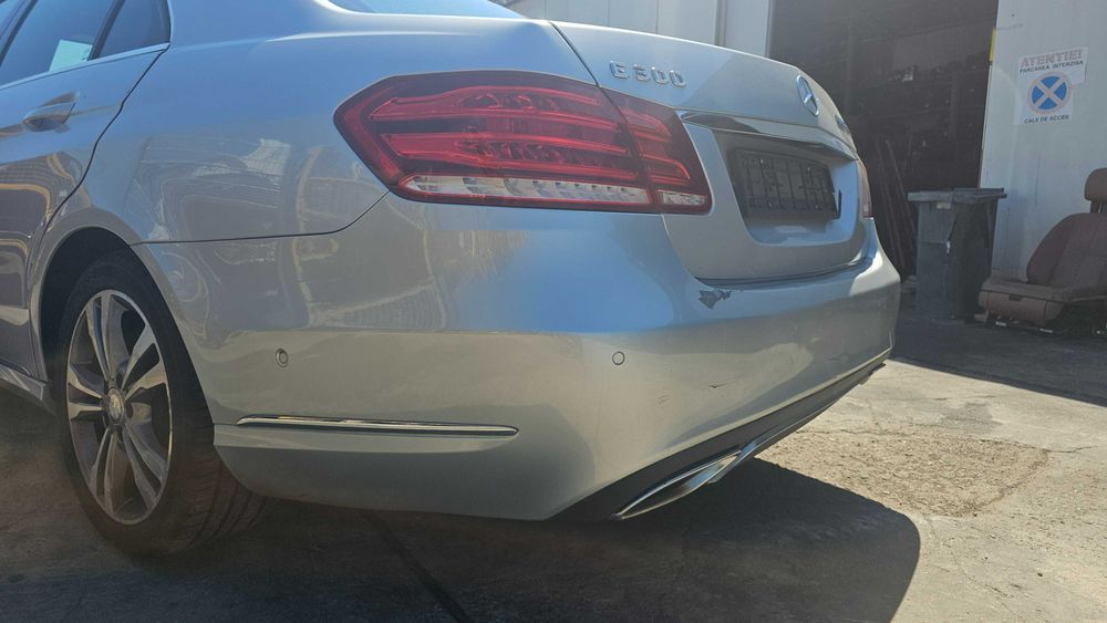 PLafon interior stalpi parasolar plafoniera negru Mercedes E W212 face