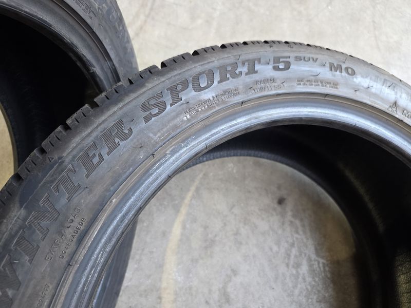 255/45/20 DUNLOP 2бр