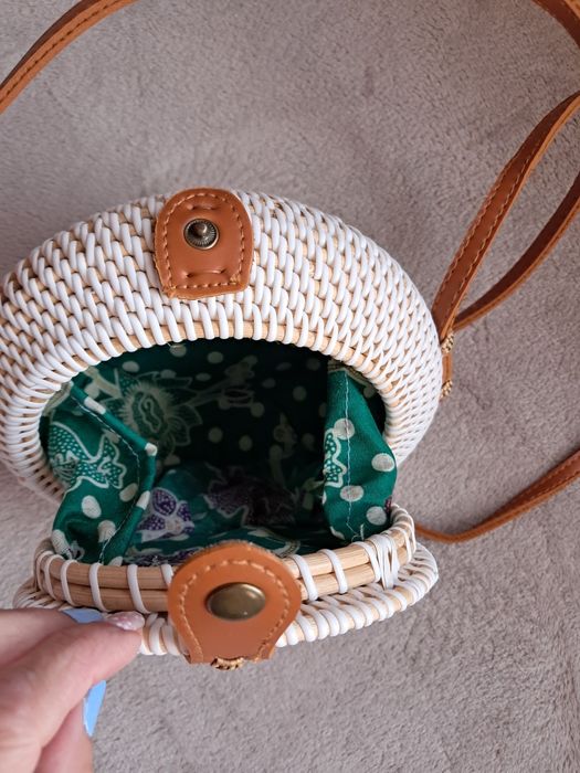 Нова ратанова чанта