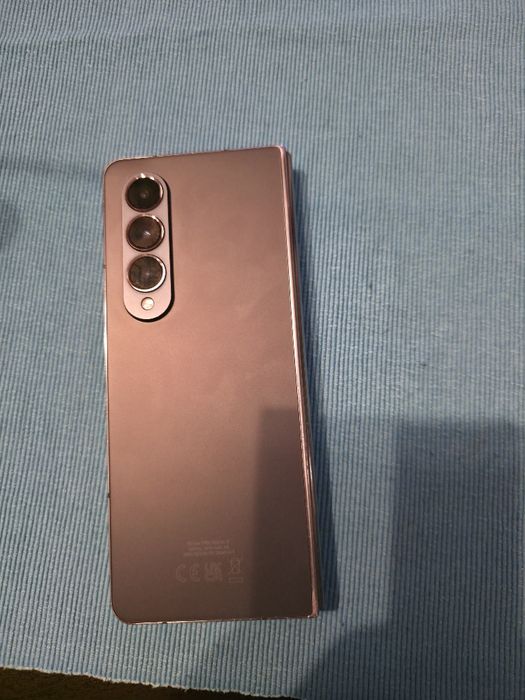 Samsung z fold 4