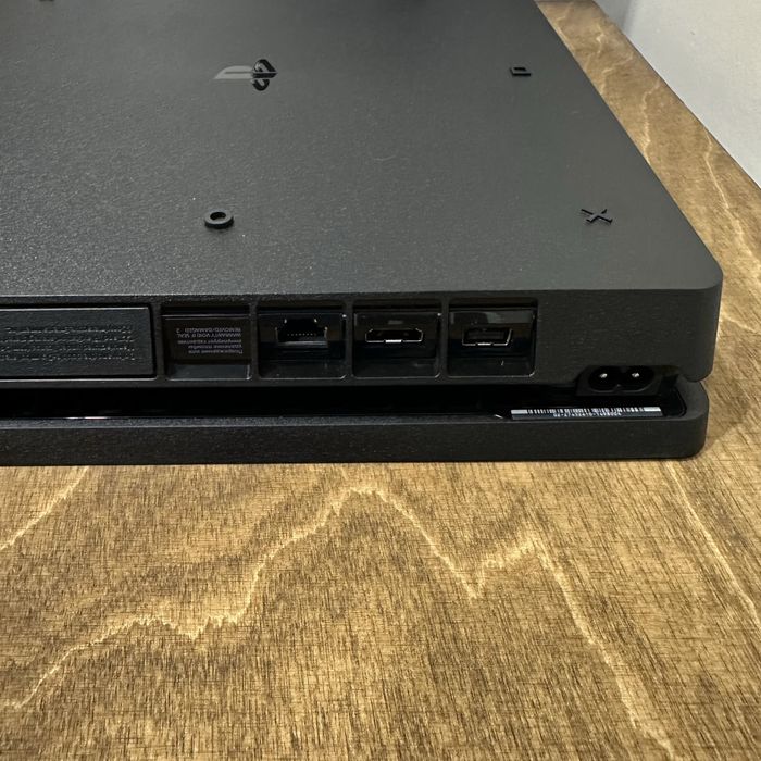 PlayStation 4 Slim 1 ТБ