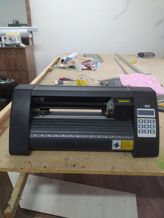 широкоформатный принтер плоттер ламинатор