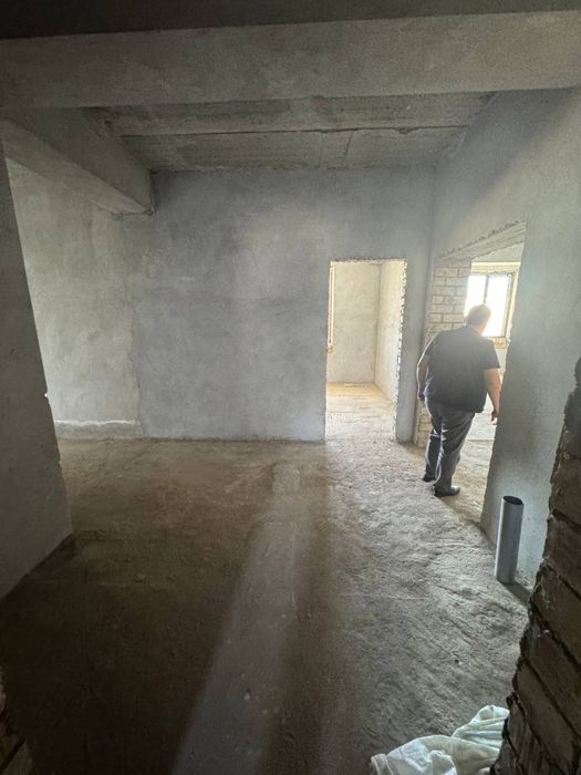 Қорасув Массивида хонадон сотилади