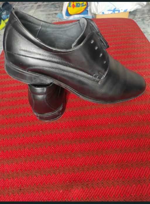 Pantofi din piele naturala 100%