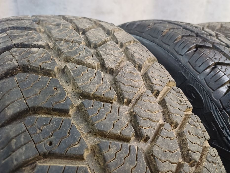 Шины 195/70 R15 Grip комплект.