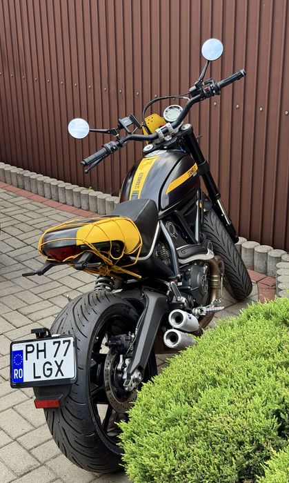 Ducati Scrambler 800  Full Throttle