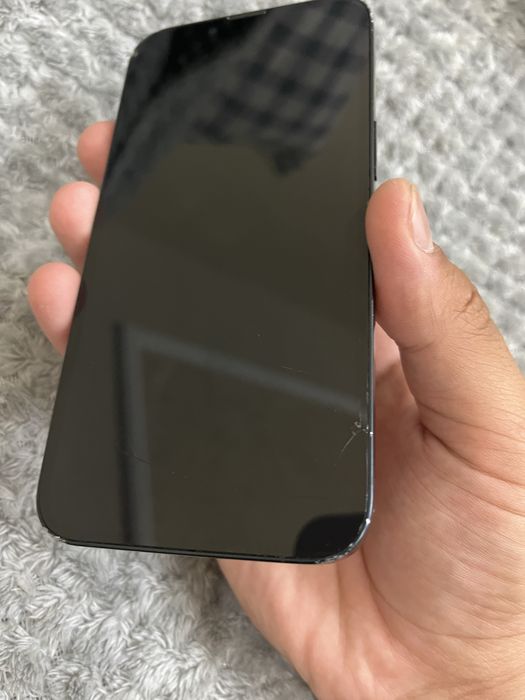 продам iPhone 13 128гб