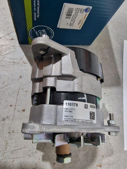 Alternator tractor Ford 4000. 12v original preț 650 lei tva inclus se