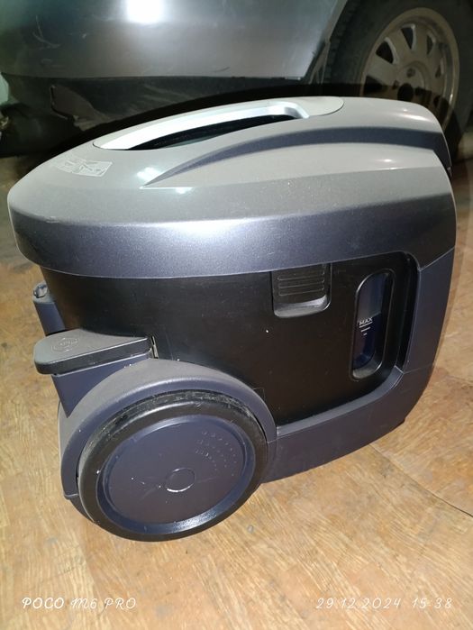 Продам моющий пылесос