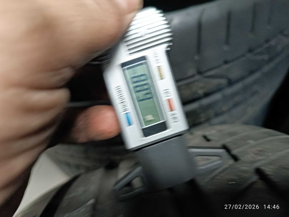 4бр.летни гуми 225/40/18 Continental