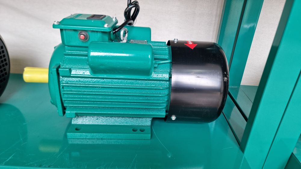 4kw/3000оборотов   5.5kw/3000    8kw/3000