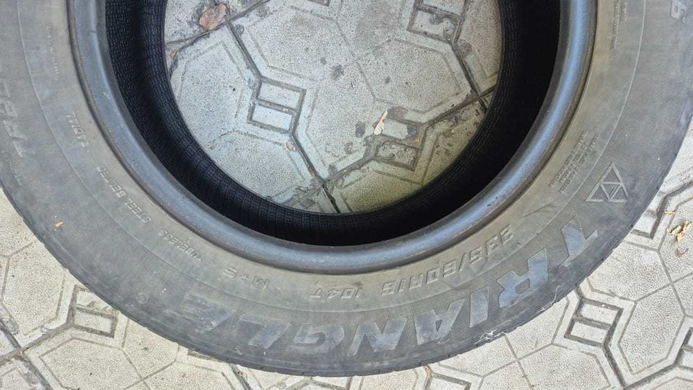 Комплект шин Triangle 235/60 R16 бу