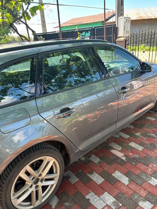 Vând audi A4 B9 stare perfectă