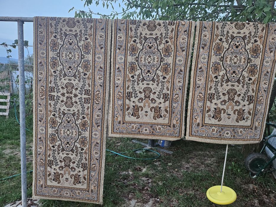 Vând Set de 3 Covoare