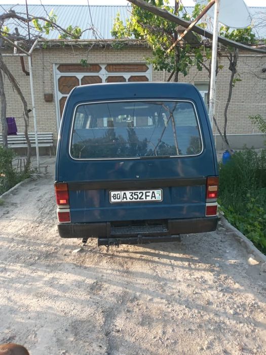 Мошина ишлаб турипти марка мазда