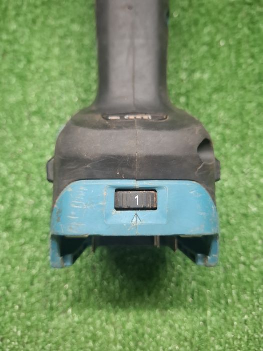 Безчетков шлайф на Makita DGA511 с регулаж на оборотите