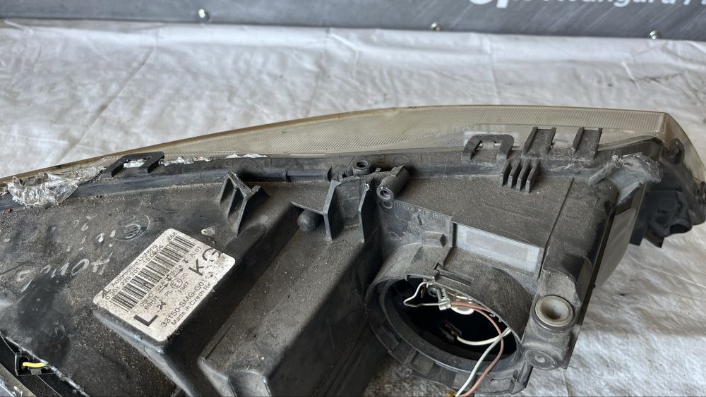 Honda Civic 8 2005- ляв фар