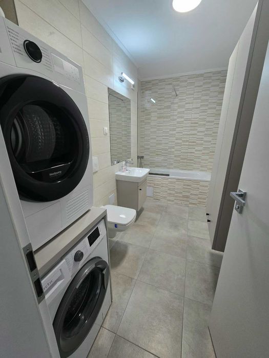 Inchiriez apartament - 2 camere + parcare + boxa - Cartier Maurer