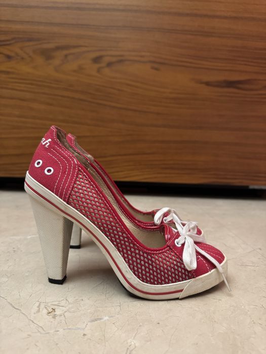 Токчета Killah в червено 37