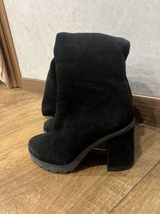 Продам зимние ботфорты натуралка