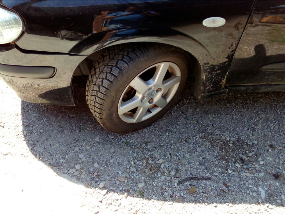 Продавам нисан алмера на части,1.8,.