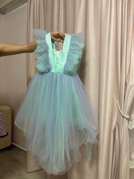 Платье детское нарядное голубое