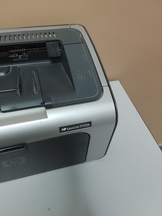 Принтер HP Laserjet P1006