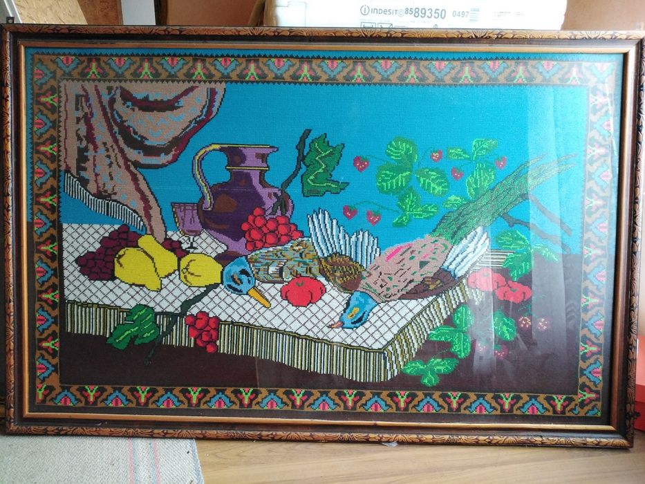 Tablouri cusute și în ulei