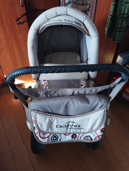 Коляска демисезонная