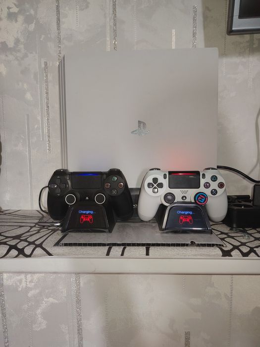 Прошитая Ps4 Pro / 1 ТБ / GOLDHEN /