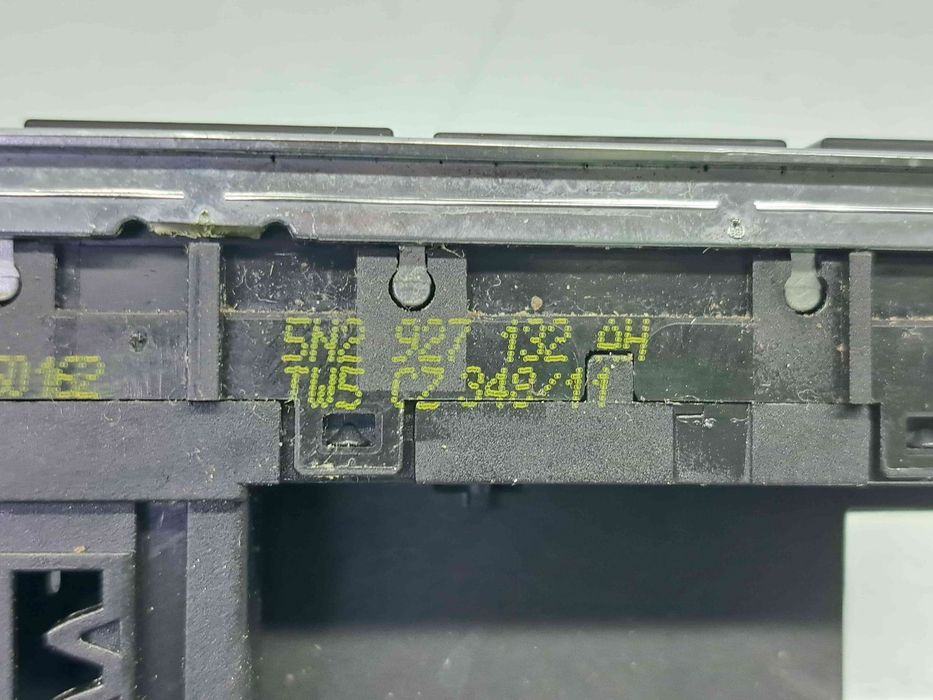 Butoane comenzi consola centrala Volkswagen Touran (1T3) [Fabr 2010-