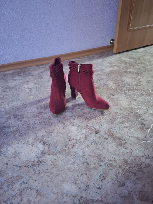 Полусапожки женские