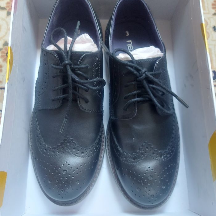 Продам обувь Next для мальчика