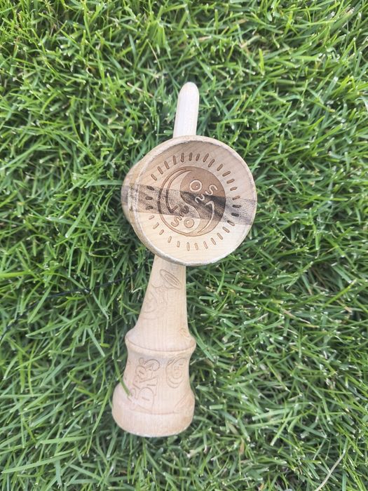 Kendama . Foarte buna