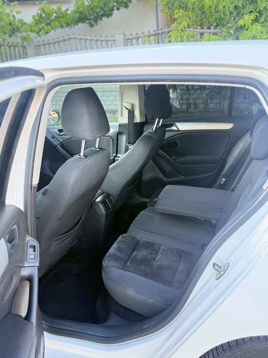 VOLKSWAGEN Golf 2011 — imagine 5